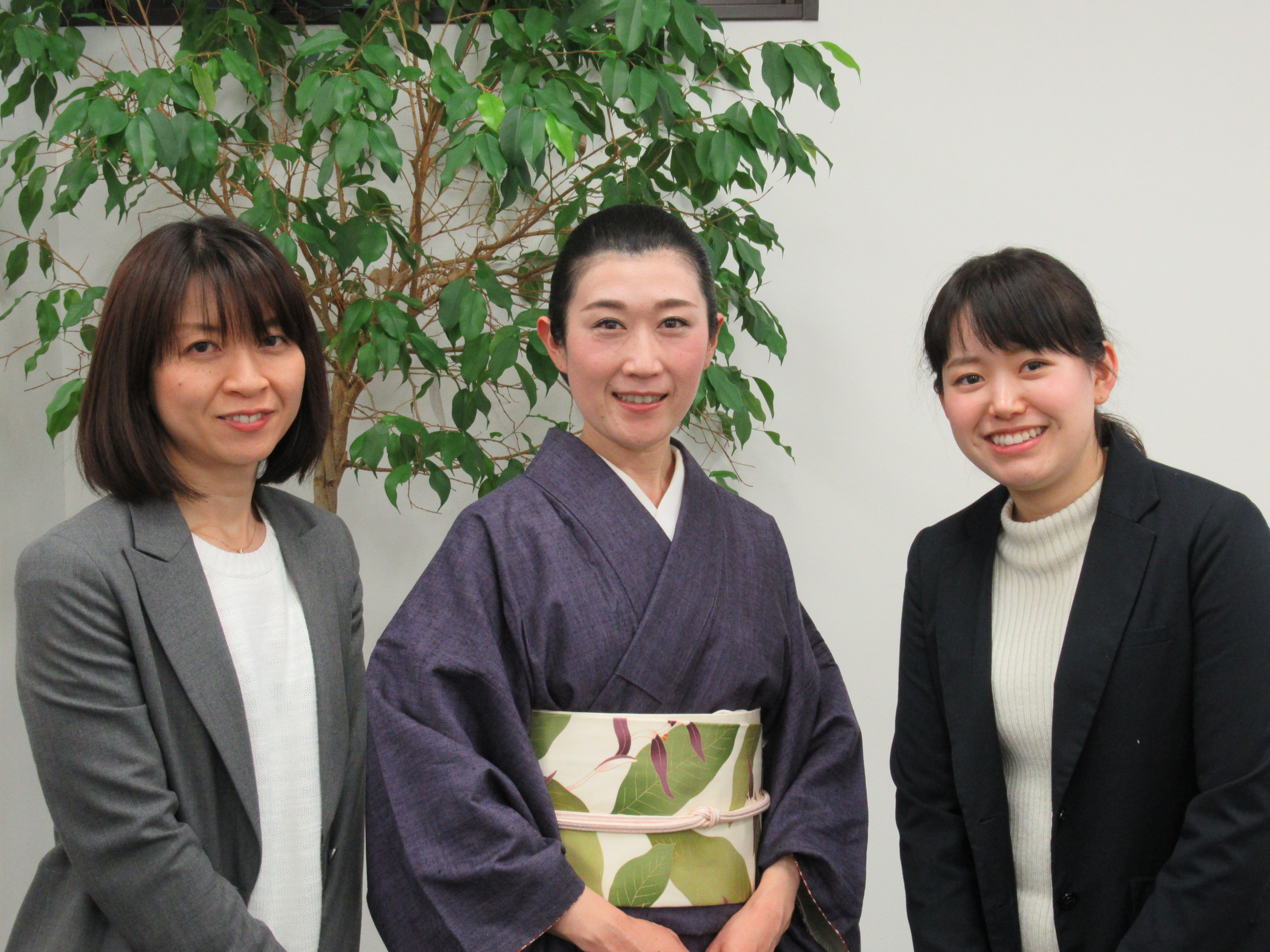 元新橋no 1芸者 千代里さんにご来社いただきました 講演依頼 講師派遣のシステムブレーン 元新橋no 1芸者 千代里さんにご来社いただきました 講演依頼 講師派遣のシステムブレーン