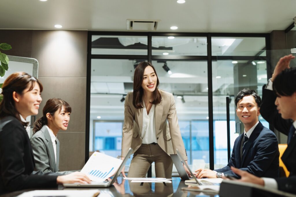 リーダーシップで習得すべきスキルとは？目的からおすすめの研修プランまで詳説