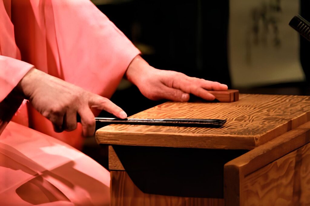 【講師コラム: 桂 花團治】<br>戦後80年どう戦争の記憶を後世に繋ぐか 伝戦落語に込めた平和への願い