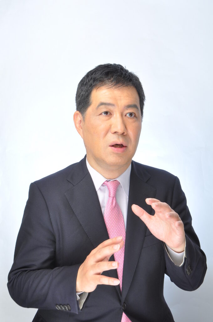 【講師特別インタビュー】三枝玄太郎さん</br>元新聞記者が語る「ニュースを読む力」 ～情報化社会に必要な視点とは～