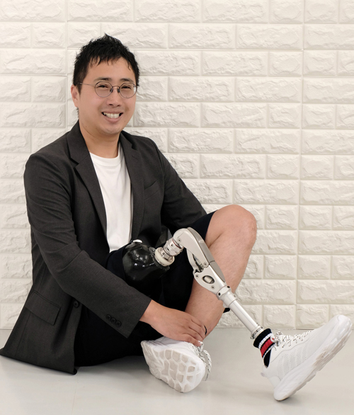 義足パパかず(大塚一輝)